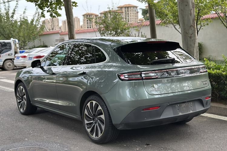 Used Hima AITO M5 2022 Extended-Range Four-Wheel Drive Flagship Edition
