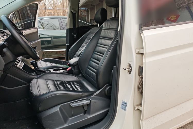 Used Volkswagen Touran 2016 Volkswagen Touran L 280TSI DSG Comfort Edition