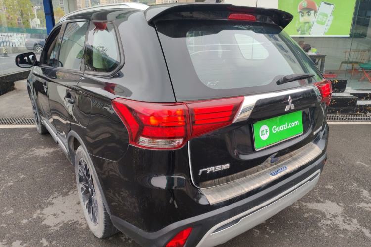 Used Mitsubishi Outlander 2019 2.0L Two-Wheel Drive Comfort Edition 5 Seats China VI Standard