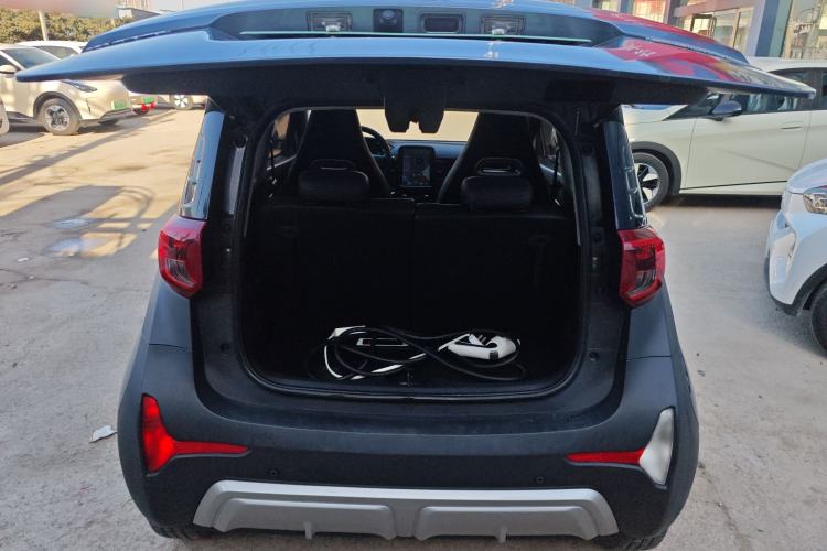 Used Chery Little Ant 2022 Sweet Pink Edition Half-Sugar Version Lithium Iron Phosphate 29.2 kWh 30 kW 301 km
