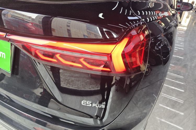 Used  E5 PLUS 2025 165 km Long-Range Version PLUS 7-Seater
