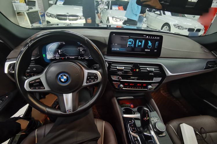 Used BMW 5 Series New Energy 2022 535Le M Sport Package
