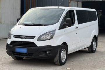 Used Ford Transit 2020 2.0T Diesel Multi-Function Commercial Vehicle Mid-Chassis Low-Roof Design with Dual Rear Doors Meeting China VI Emission Standards