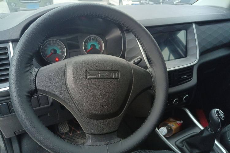 Used Jinbei Gold Hiace M Classic 2024 1.5L Engineering Lion Passenger Vehicle 5 Seats
