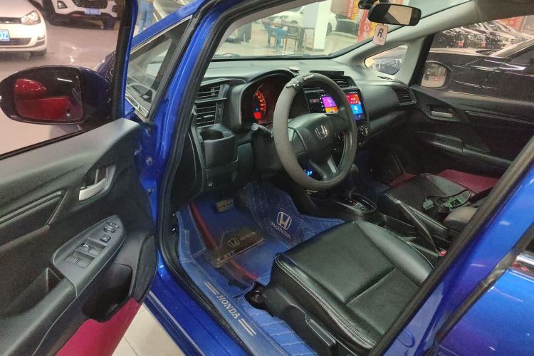 Used Honda Fit 2018 1.5L CVT Comfort Sunroof Version