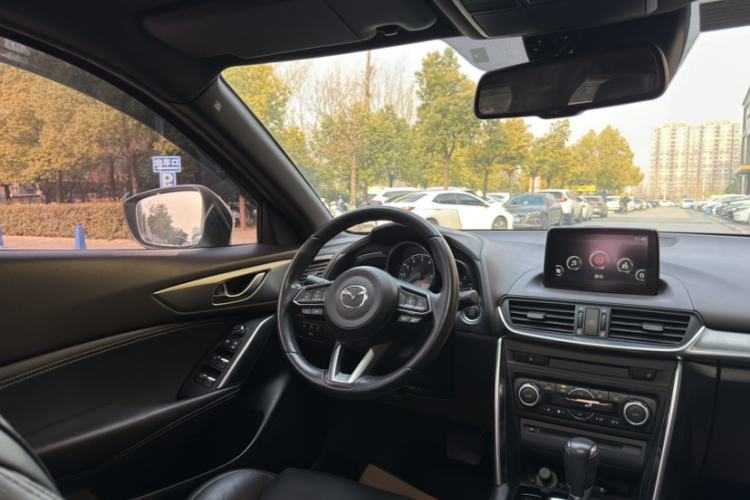 Used Mazda CX-4 2018 2.5L Automatic 4x4 Bluelight Fearless Edition China V Standard
