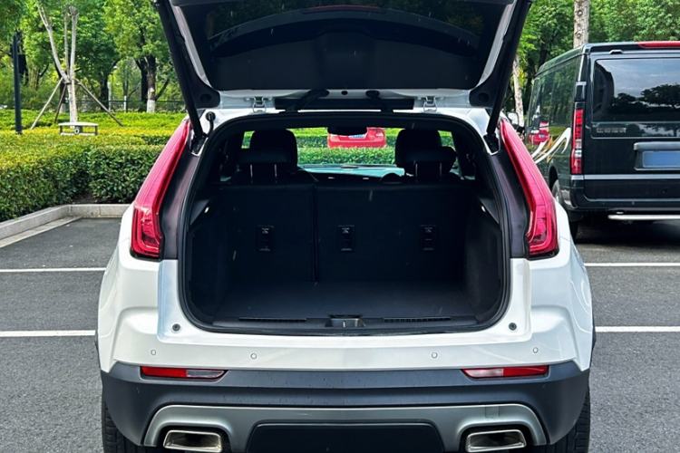 Used Cadillac XT4 2021 28T Two-Wheel Drive Luxury Version
