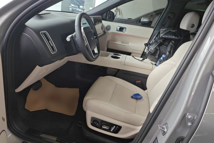 Used Li Auto L9 2024 Ultra Model
