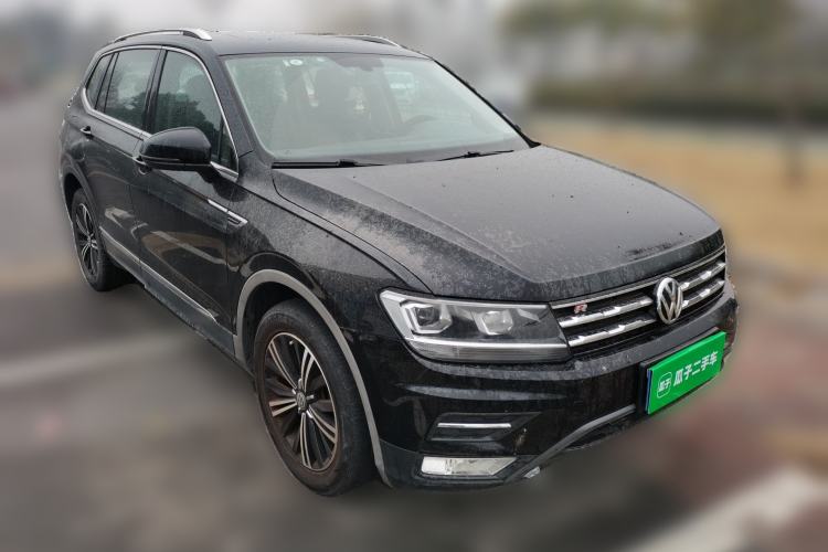 Used Volkswagen Tiguan L 2020 330TSI Automatic Two-Wheel Drive Panoramic Comfort Edition China VI Standard
