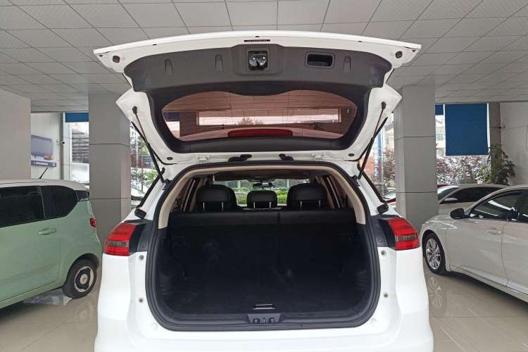 Used Geely Auto Emgrand X7 Sport 2016 1.8TD Automatic ZhiShang Model
