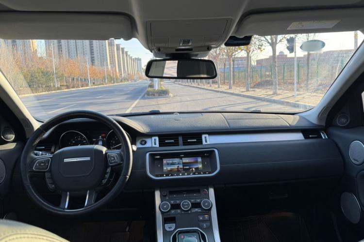 Used Land Rover Range Rover Evoque 2017 2.0T SE PLUS Smart Enjoyment Edition
