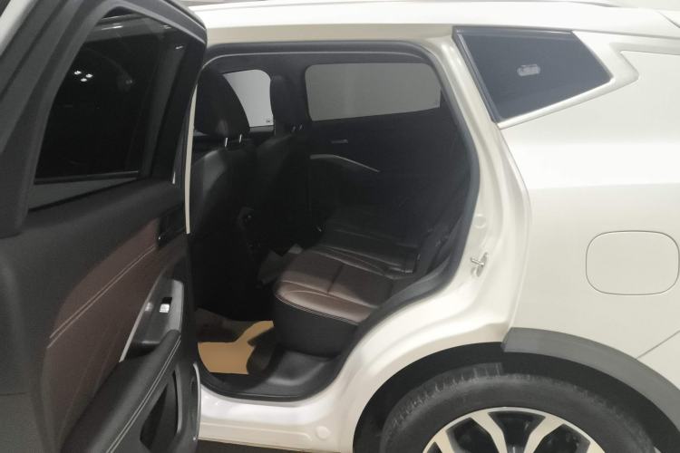 Used Wey VV6 2018 2.0T Two-Wheel Drive Flagship Version China V Standard
