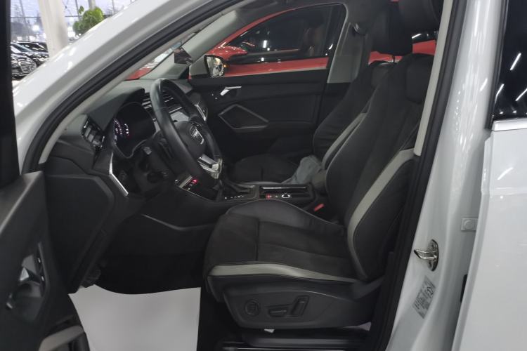 Used Audi Q3 2021 35 TFSI Fashion Dynamic Model