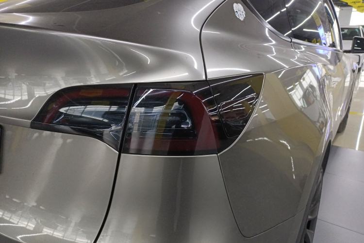 Used Tesla Model Y 2021 Standard Range Rear-Wheel Drive Version