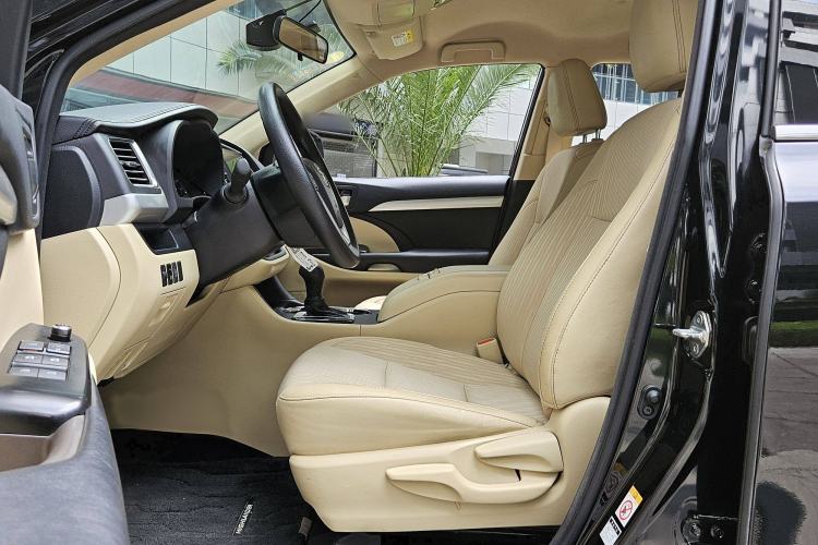 Used Toyota Highlander 2018 2.0T Four-Wheel Drive Elite Edition 7 Seats China V Standard
