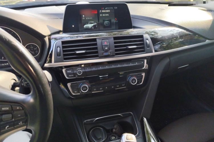 Used BMW 3 Series 2018 320Li Fashion Model
