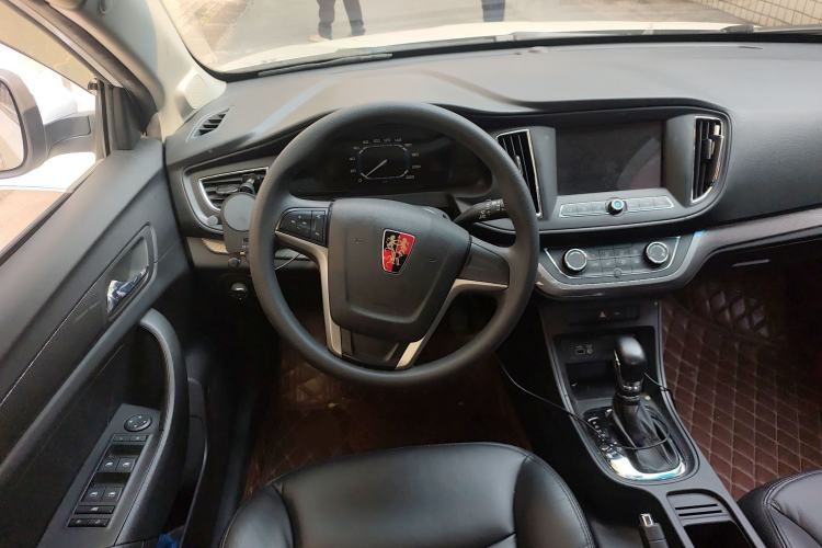 Used Roewe 360 2015 1.5L Automatic Luxury Edition
