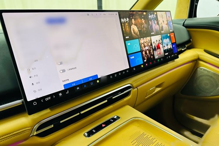 Used VOYAH Dream 2025 PHEV Four-Wheel-Drive Flagship Kunpeng Edition
