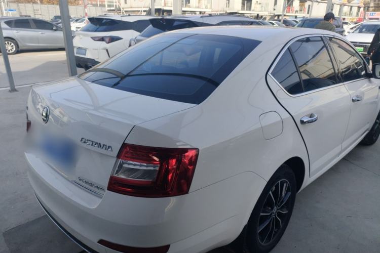 Used Skoda Octavia 2017 TSI280 DSG Smart Drive Edition
