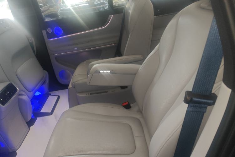 Used Hima AITO M9 2024 Range-Extended Ultra Version 52 kWh 6-Seater Model
