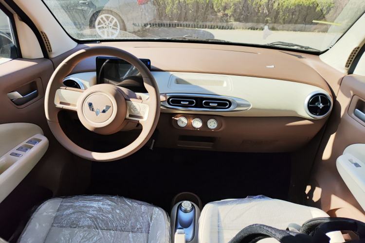 Used Wuling Hongguang MINIEV 2025 Four-Door Version Advanced Edition
