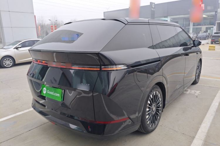 Used XPeng X9 2025 740 Ultra-Long Range Max
