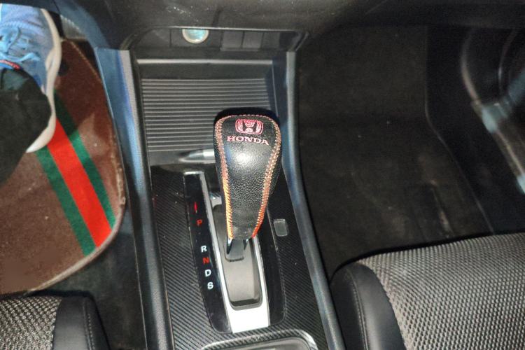 Used Honda Jade 2017 1.8L automatic Comfort version 5 seats