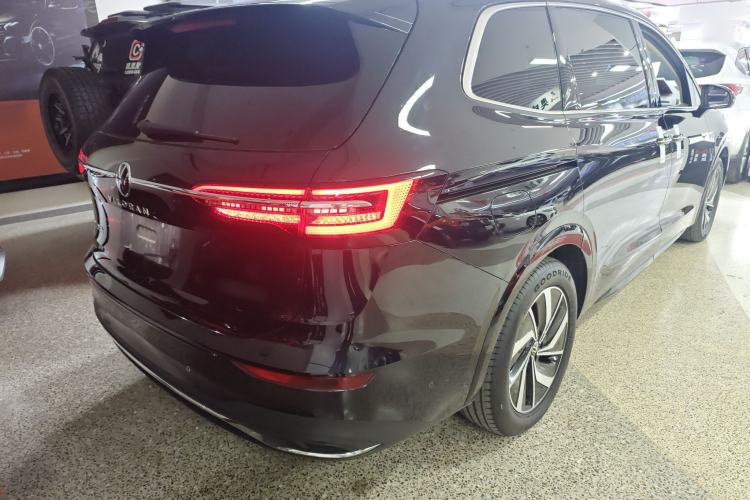 Used Volkswagen Viloran 2023 380TSI Luxury Edition