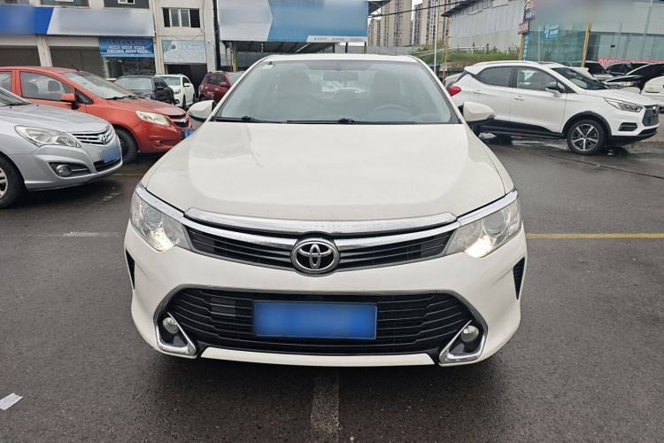 Used Toyota Camry 2015 2.0G Premier Edition
