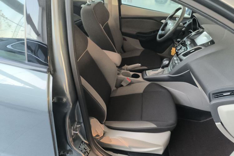 Used Ford Focus 2012 Sedan 1.6L Automatic Comfort Model
