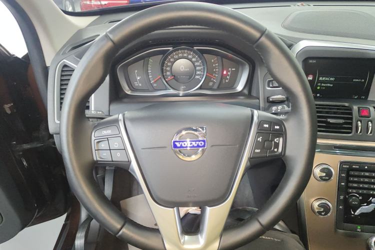 Used Volvo XC60 2016 T5 Smart Upgrade Model