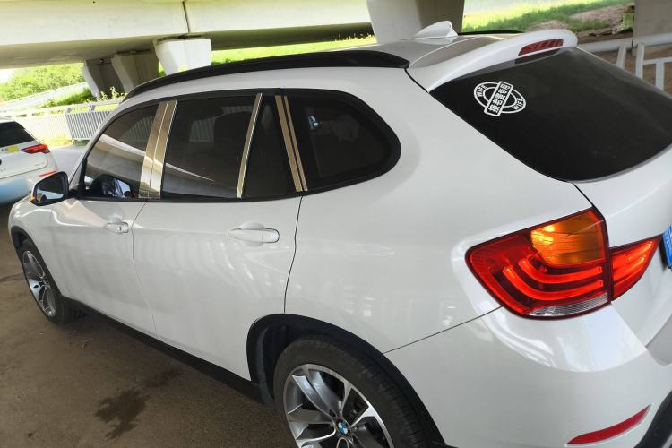Used BMW X1 2015 sDrive18i Leading Edition
