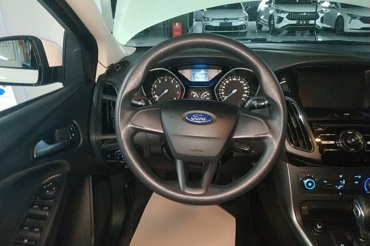 Used Ford Focus 2015 Hatchback 1.6L Automatic Comfort Model
