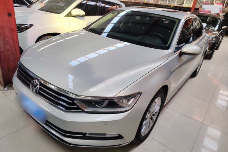 Used Volkswagen Magotan 2017 330TSI DSG Luxury Model
