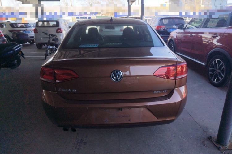 Used Volkswagen Lamando 2015 230TSI DSG Fashion Edition
