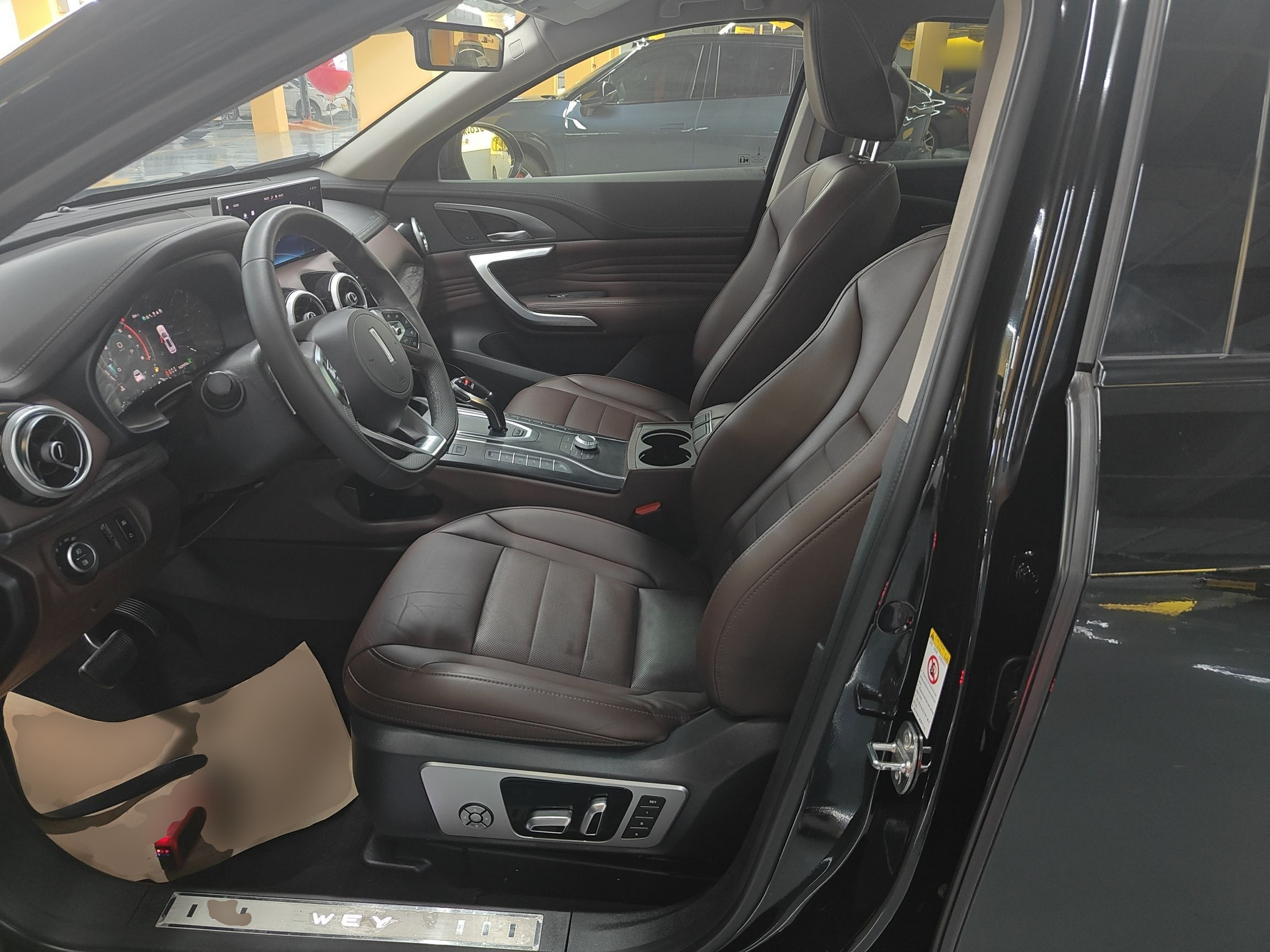 Переднее сиденье в автомобиле