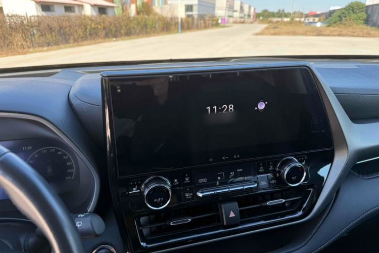 Used Toyota Highlander 2024 2.5L Smart Electric Hybrid Dual-Engine Four-Wheel Drive Prestige Version – 7 Seats
