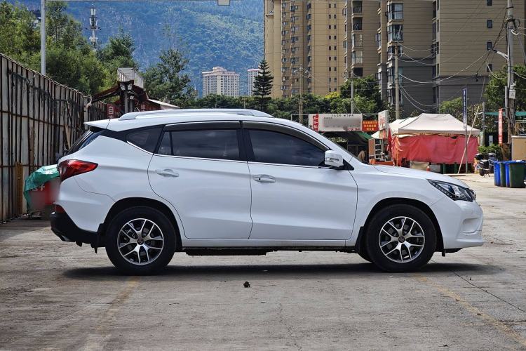 Used BYD Song 2016 GaiShi Edition 1.5TID Automatic Elite Model
