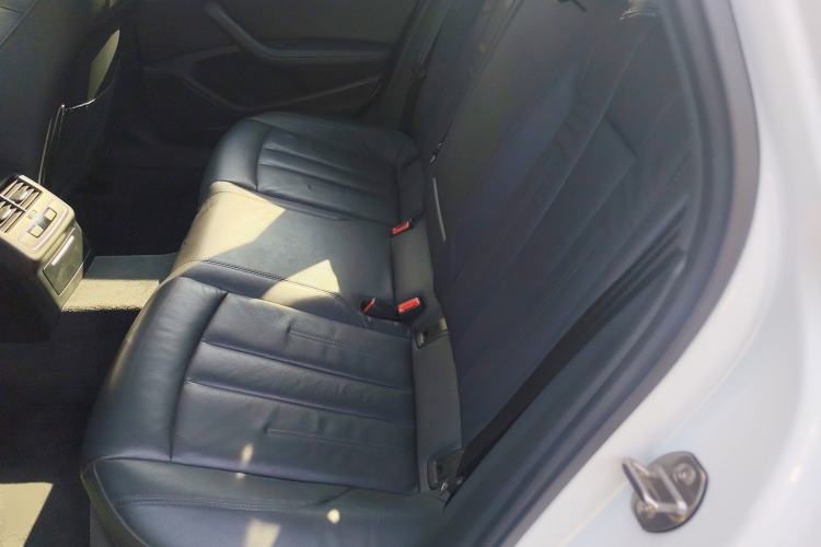 Used Audi A4L 2019 40 TFSI Fashion Edition China VI Emission Standard
