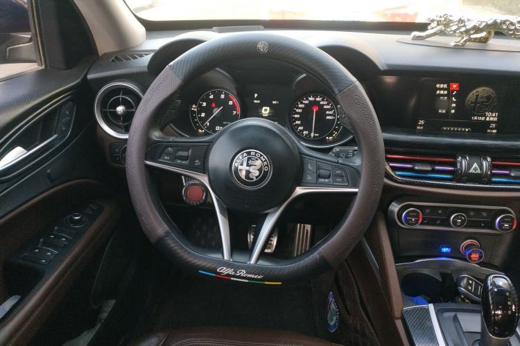 Used Alfa Romeo Stelvio 2017 2.0T 200HP Elite Edition