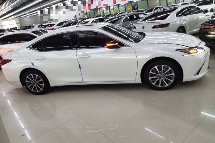 Used Lexus ES 2022 200 Excellence Edition
