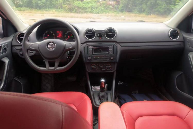 Used Volkswagen Jetta 2019 Dream Edition 1.5L Automatic Fashionable Version
