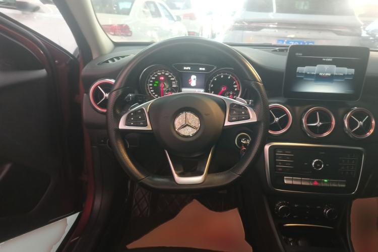 Used Mercedes-Benz GLA 2019 GLA 200 Fashion Model
