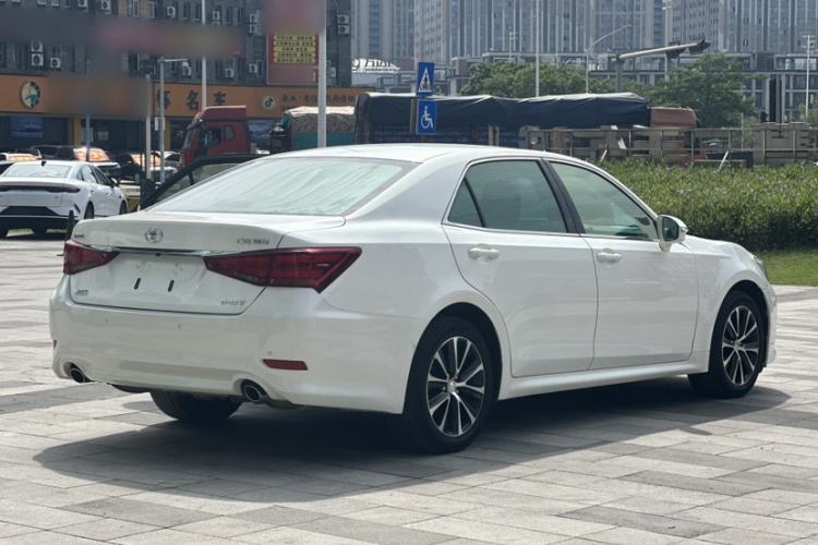 Used Toyota Crown 2018 2.0T Fashion Edition
