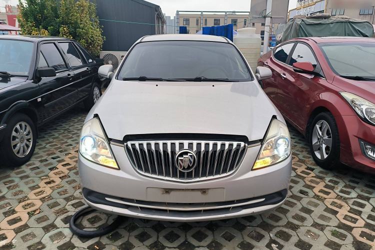 Used Buick Excelle 2015 1.5L Automatic Classic Model
