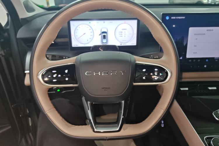 Used Chery Tiggo 8 L 2024 2.0T Two-Wheel Drive Prestige Version 5 Seats
