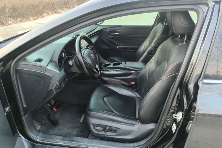 Used Toyota Avalon 2019 2.0L Luxury Edition China VI Standard
