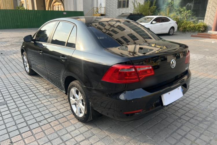 Used Volkswagen Bora 2015 Value Edition 1.6L Automatic Fashion Version
