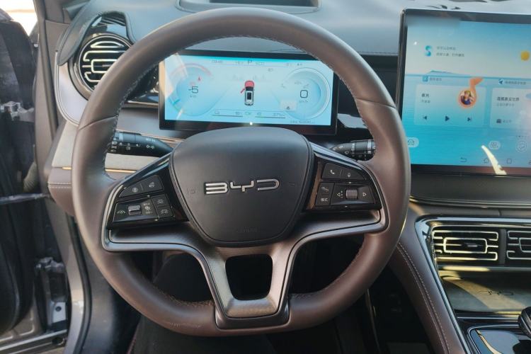 Used BYD Frigate 07 2023 DM-i 205KM Flagship Model
