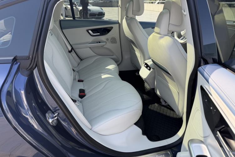 Used Mercedes-Benz EQE 2022 350 First Edition Special Version